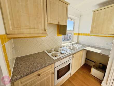London Road, Westcliff On Sea, Image 5