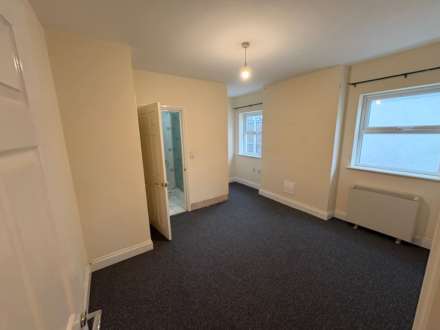 Standown Avenue, Westcliff On Sea, Image 4