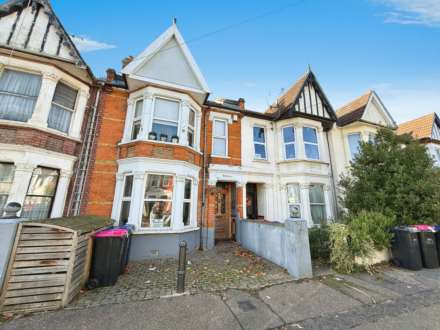 Burdett Avenue, Westcliff On Sea, Image 2