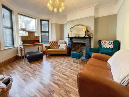Burdett Avenue, Westcliff On Sea, Image 3