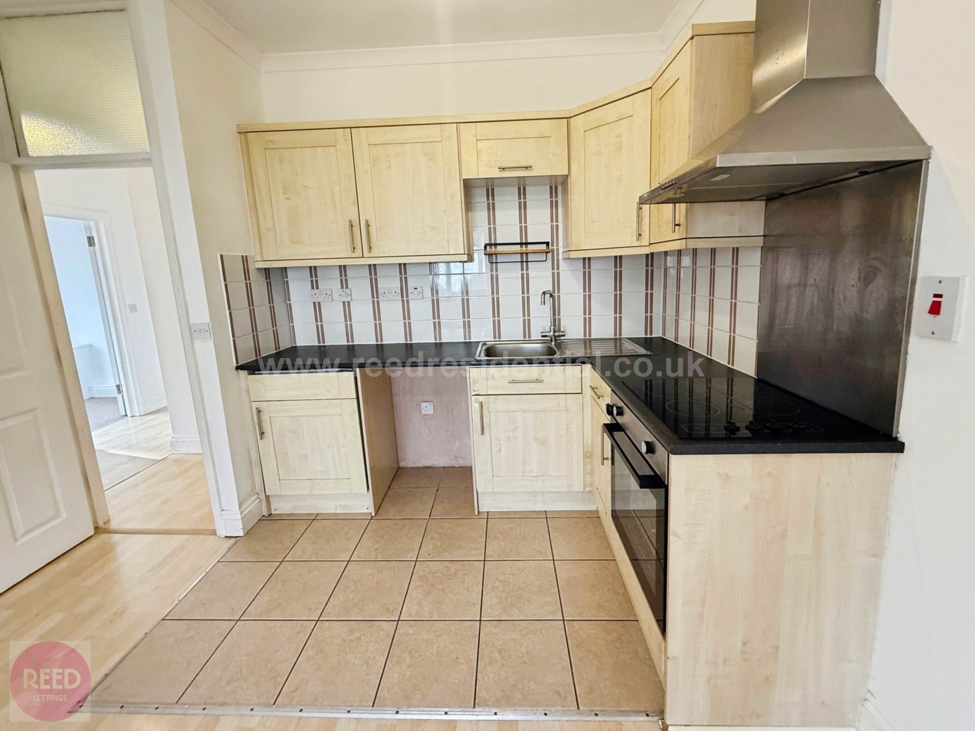 Standown Avenue, Westcliff On Sea, Image 5