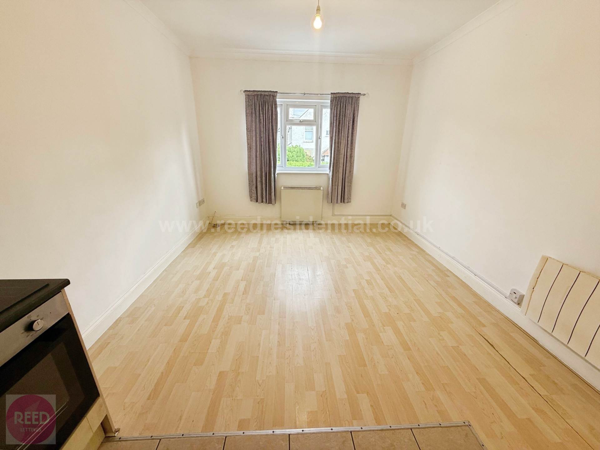 Standown Avenue, Westcliff On Sea, Image 6