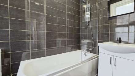 Albion Road, Westcliff On Sea, Image 7