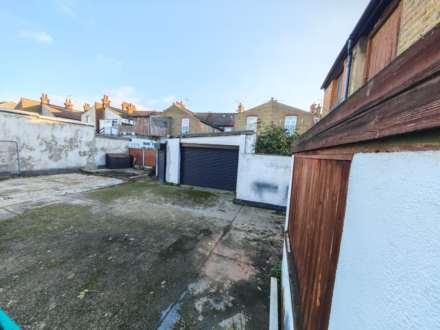 West Road, Westcliff On Sea, Image 4