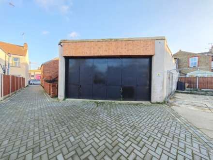 West Road, Westcliff On Sea, Image 7