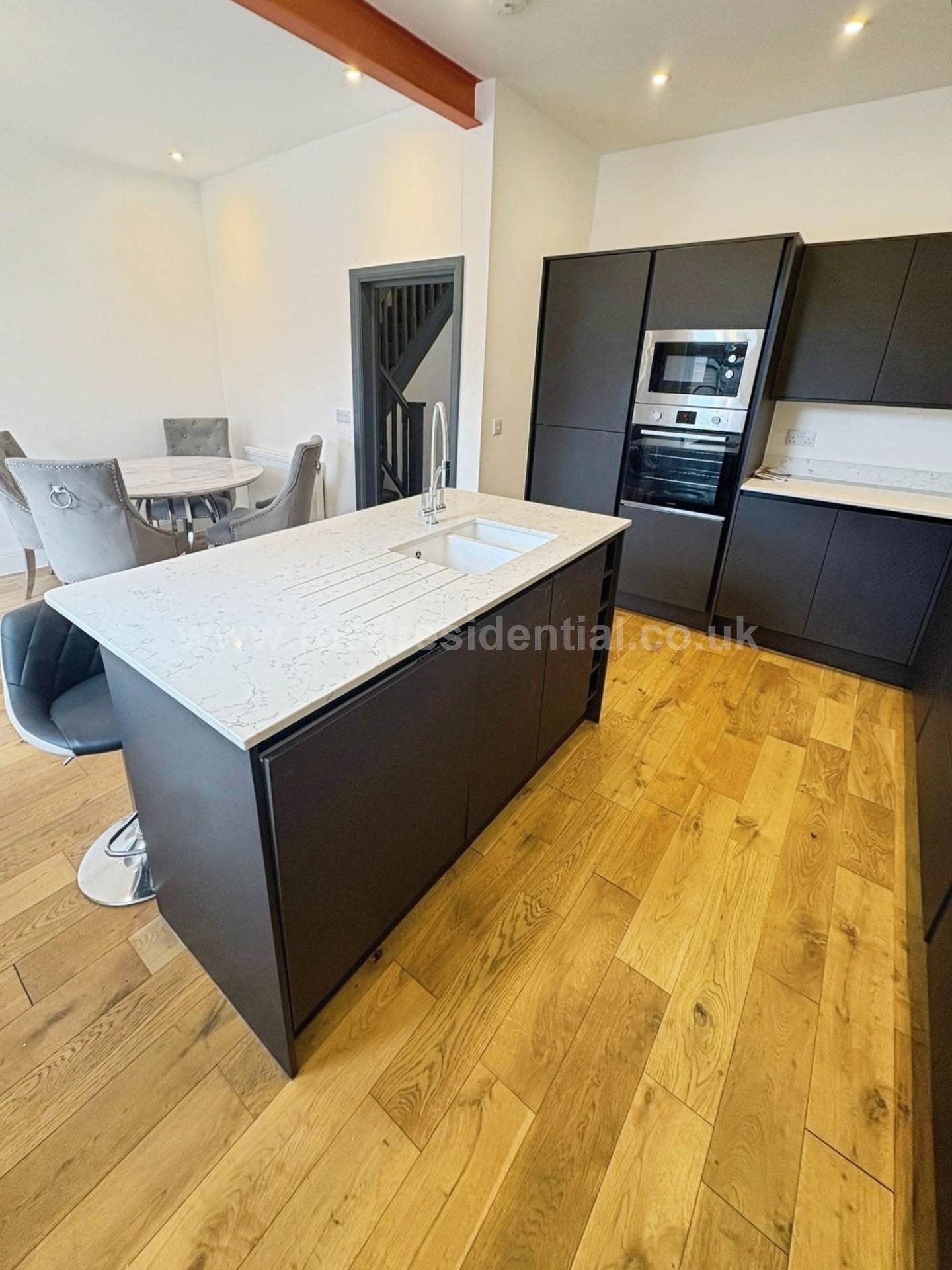 Leighton Avenue, Leigh On Sea, Image 4