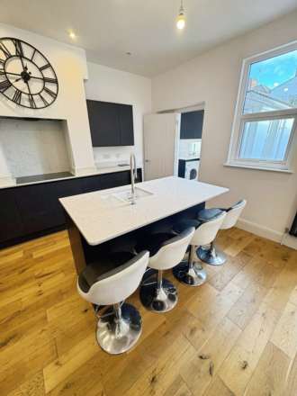 Leighton Avenue, Leigh On Sea, Image 2