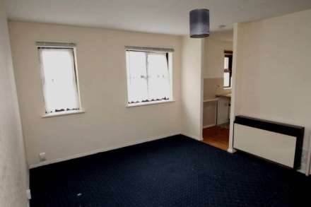 Frobisher Way, Shoeburyness, Essex, Image 3