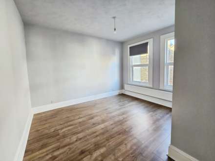 Elderton Road, Westcliff On Sea, Image 4