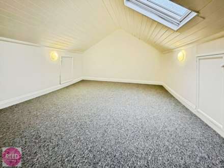 Brightwell Avenue, Westcliff On Sea, Image 2