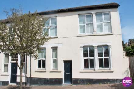 Station Road, Southend, Image 4