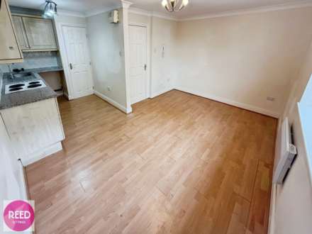 London Road, Westcliff On Sea, Image 7