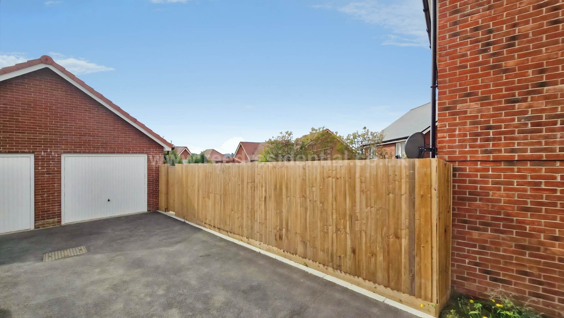 Elm Walk, Rayleigh, Image 20