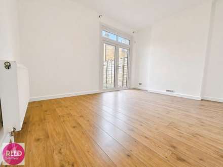 Valyrie Road, Westcliff On Sea, Image 5