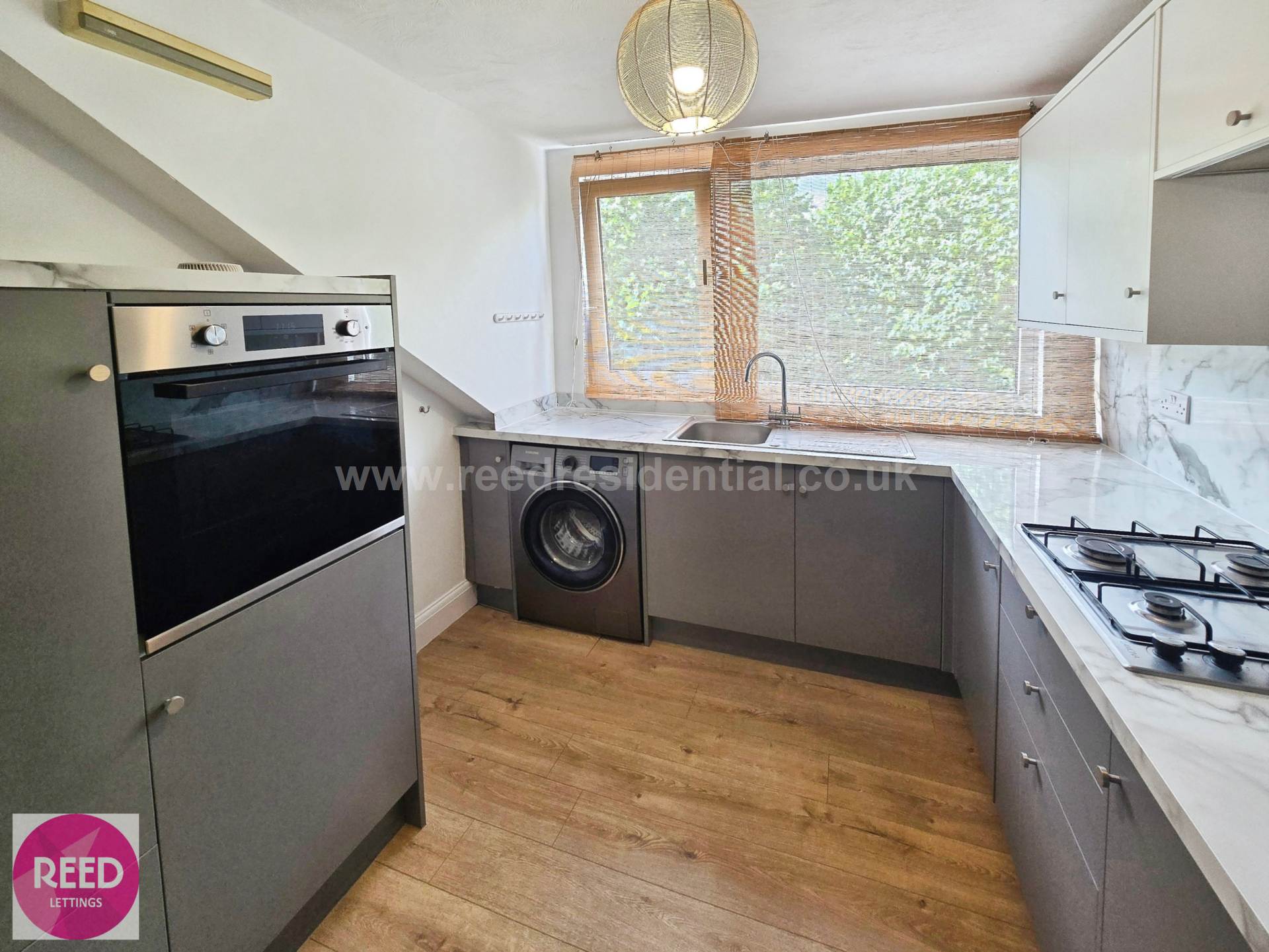 Manor Road, Westcliff On Sea, Image 3