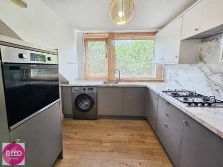 Manor Road, Westcliff On Sea, Image 4
