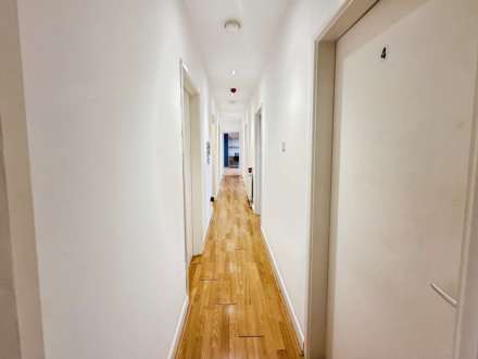 Castle Boulevard, Lenton, England, Image 3