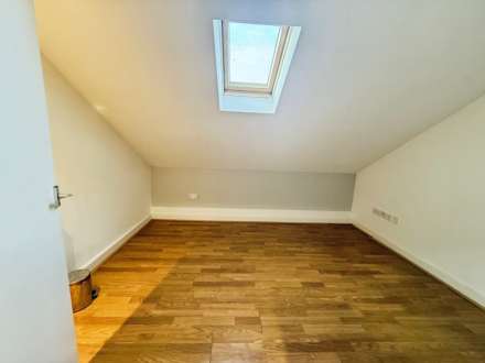 Castle Boulevard, Lenton, England, Image 7