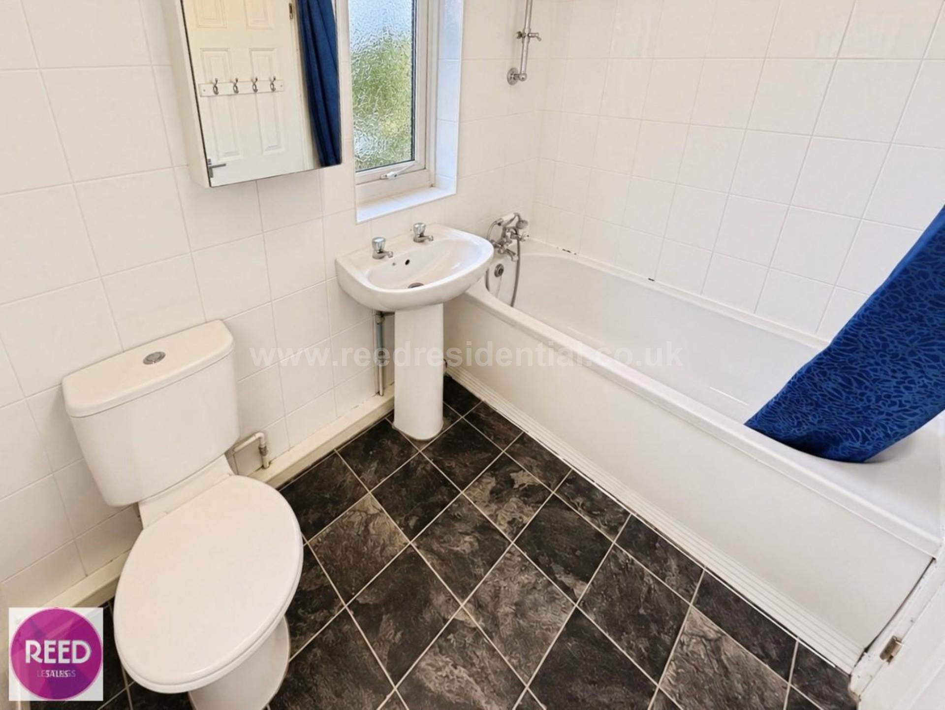 Sidmouth Avenue, Westcliff On Sea, Image 11