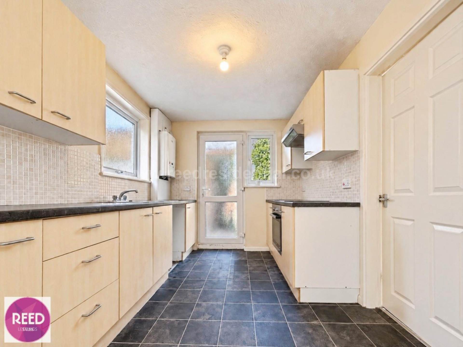Sidmouth Avenue, Westcliff On Sea, Image 2