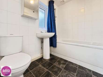 Sidmouth Avenue, Westcliff On Sea, Image 12