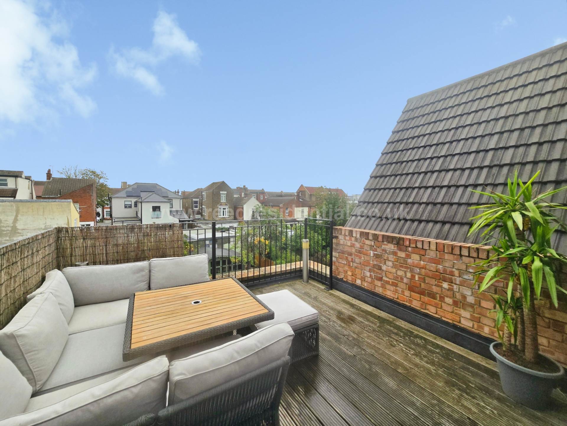 Whitefriars Crescent, Westcliff On Sea, Image 10