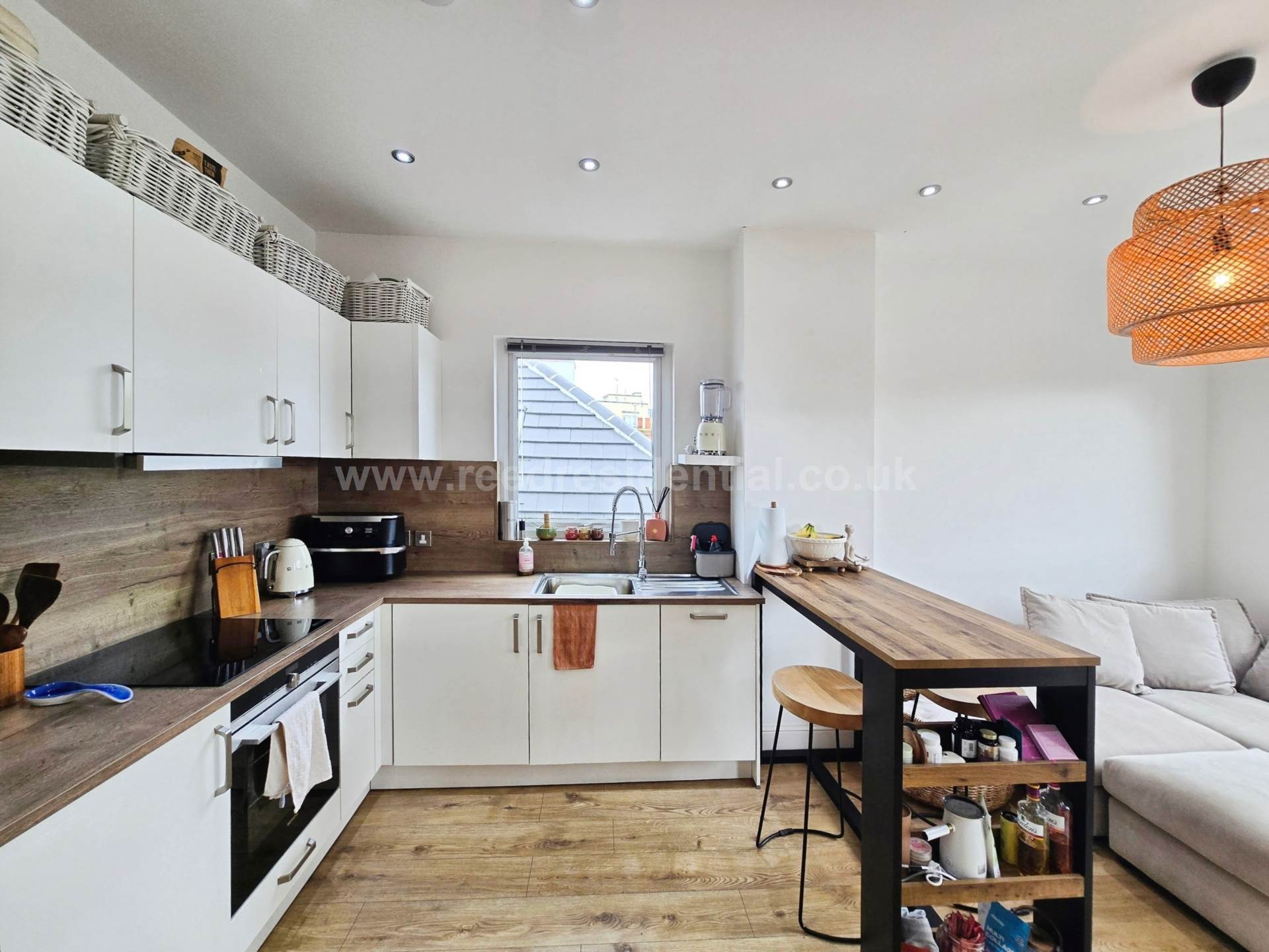 Whitefriars Crescent, Westcliff On Sea, Image 3