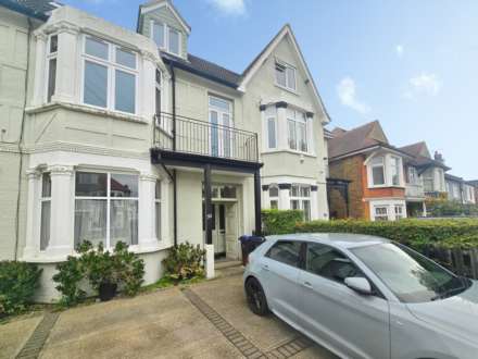 Property For Rent Whitefriars Crescent, Westcliff On Sea