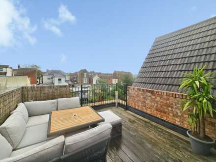 Whitefriars Crescent, Westcliff On Sea, Image 10