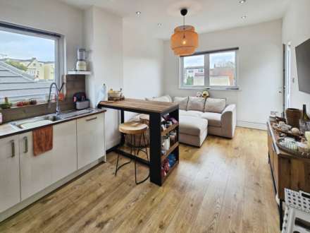 Whitefriars Crescent, Westcliff On Sea, Image 5