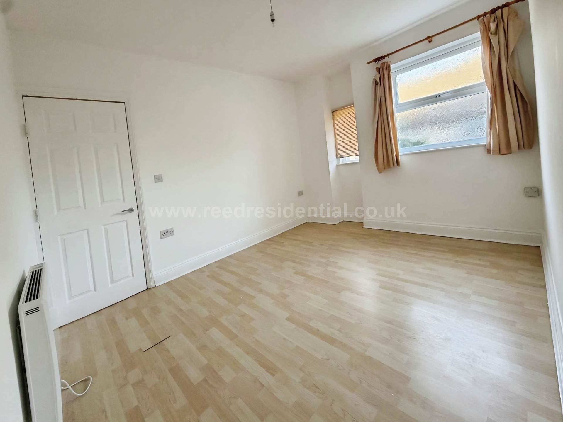Sandown Avenue, Westcliff On Sea, Image 7