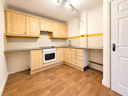 London Road, Westcliff On Sea, Image 6