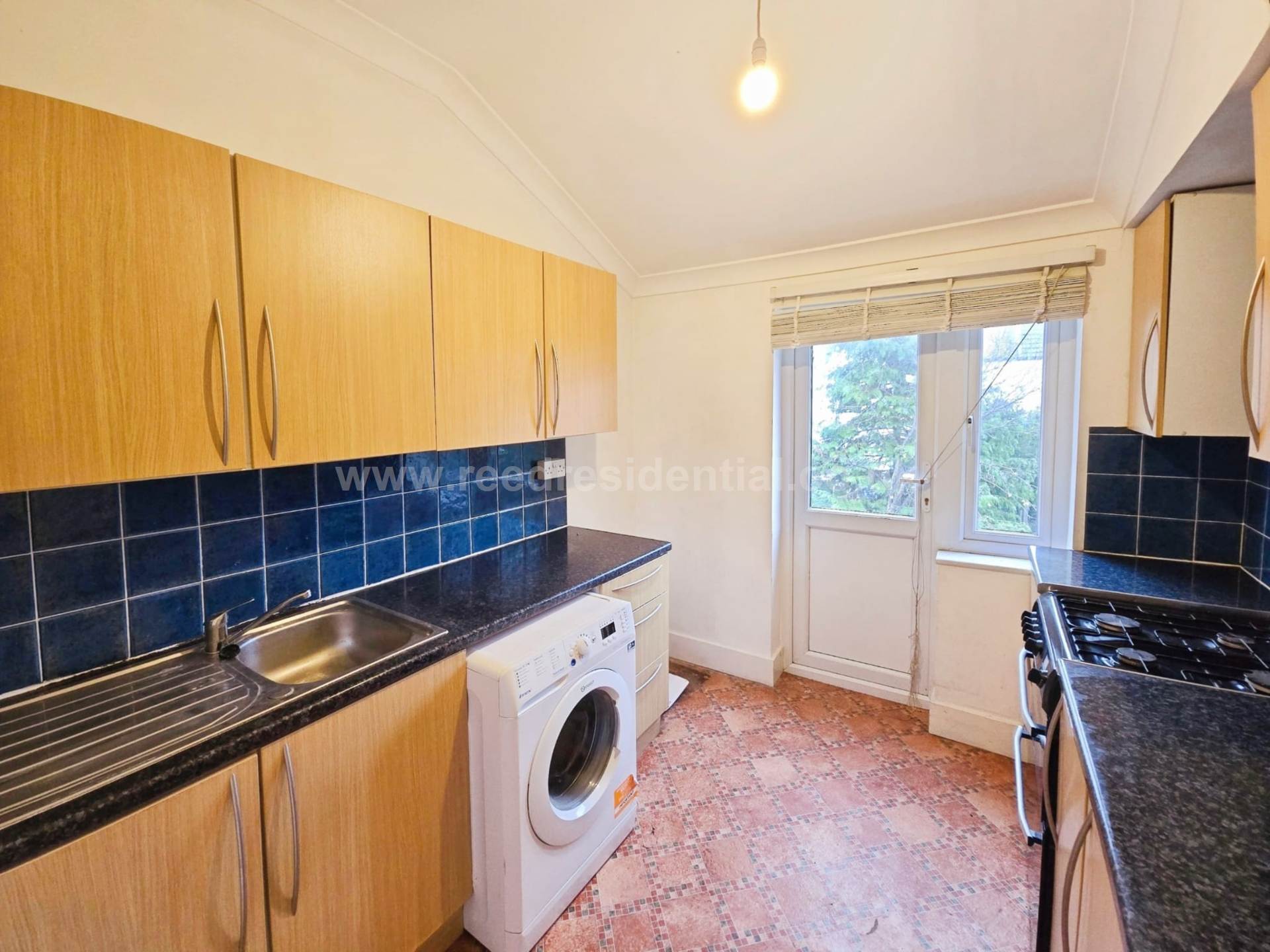 Cotswold Road, Westcliff on Sea, Image 4