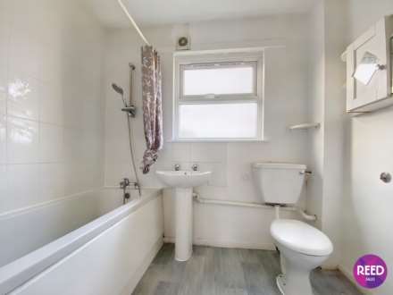 Alton Gardens, Southend On Sea, Image 10