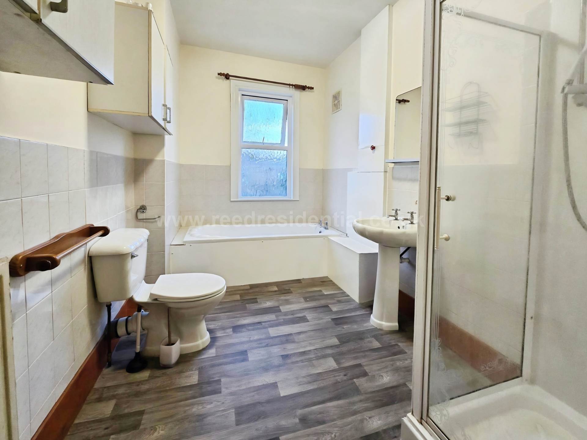 Silverdale Ave, Westcliff On Sea, Image 10