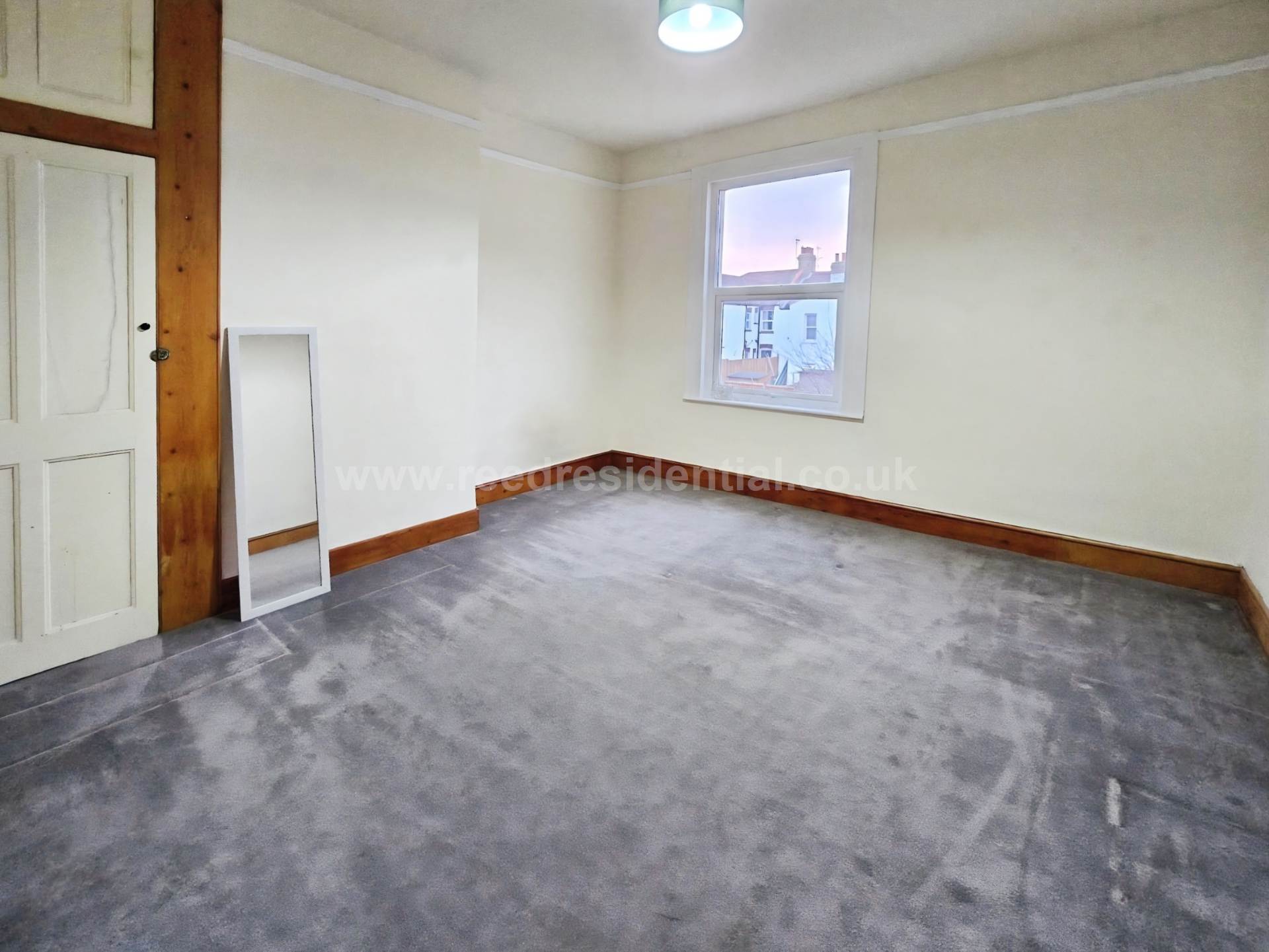 Silverdale Ave, Westcliff On Sea, Image 7