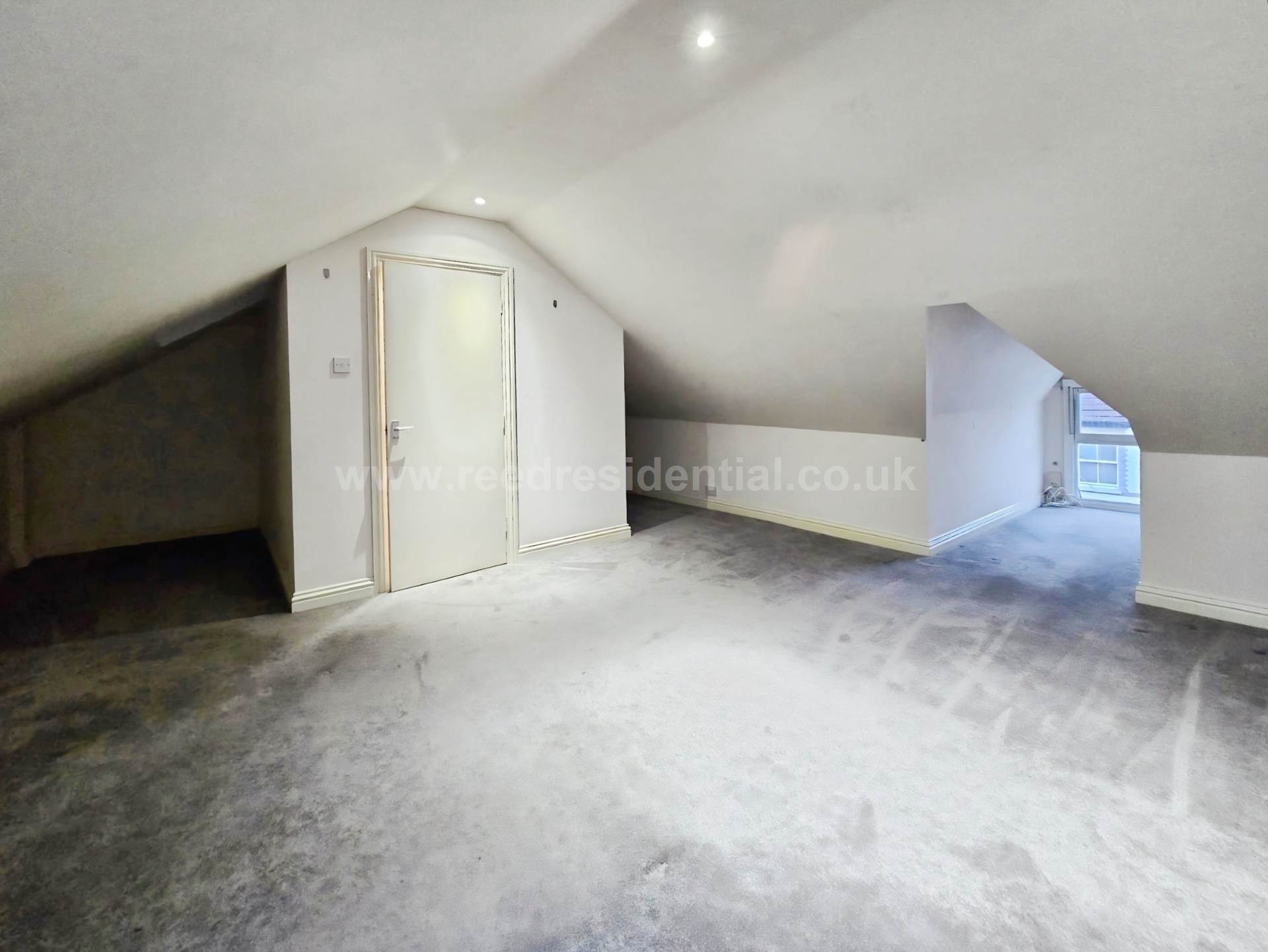 Silverdale Ave, Westcliff On Sea, Image 9