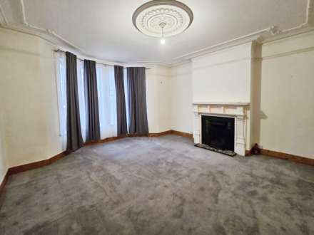 Silverdale Ave, Westcliff On Sea, Image 2