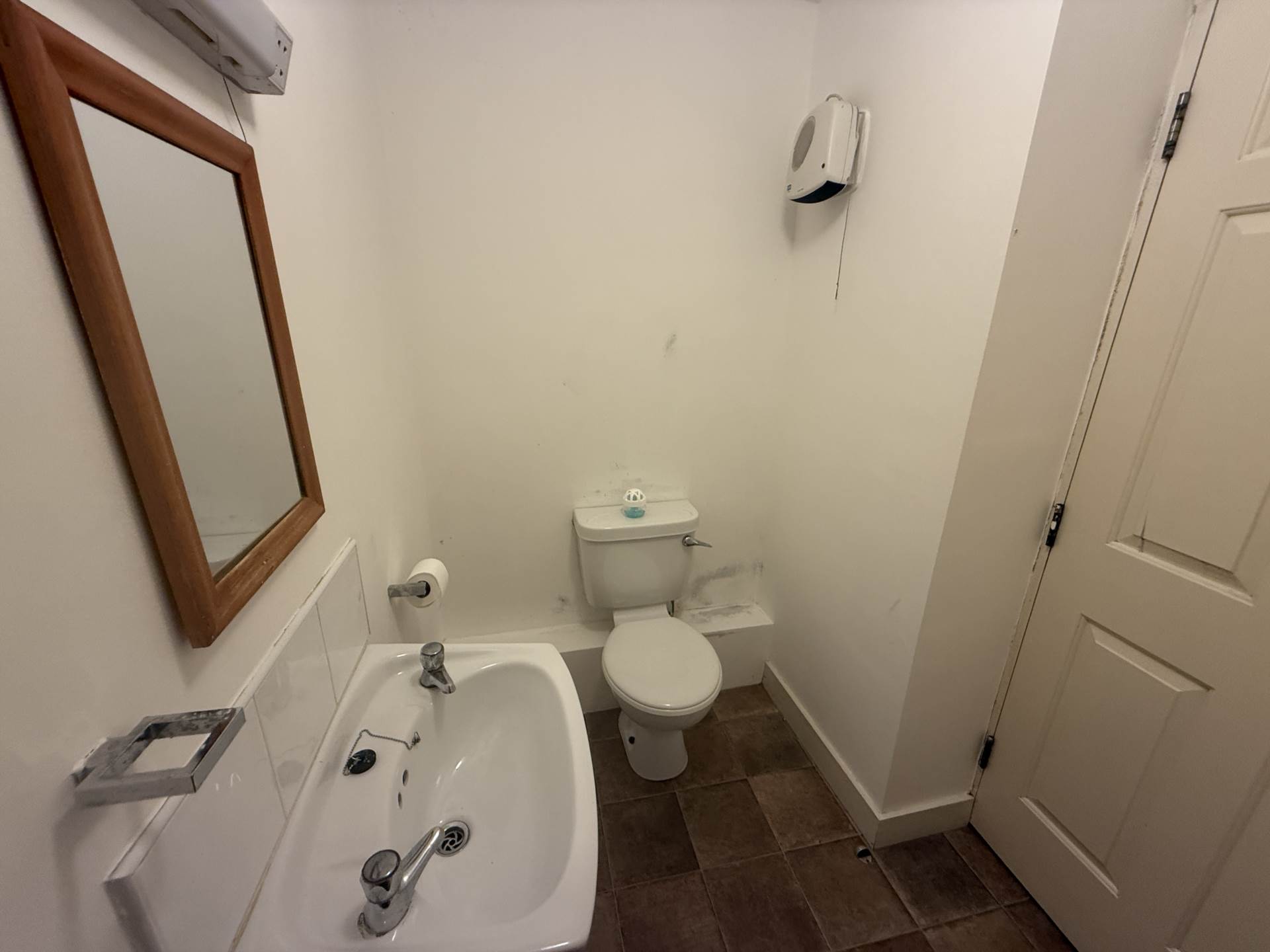 6 Rice` s Corner, High Road, Limerick, V94 C446  6 Rice` s Corner, High Road, Limerick, V94 C446