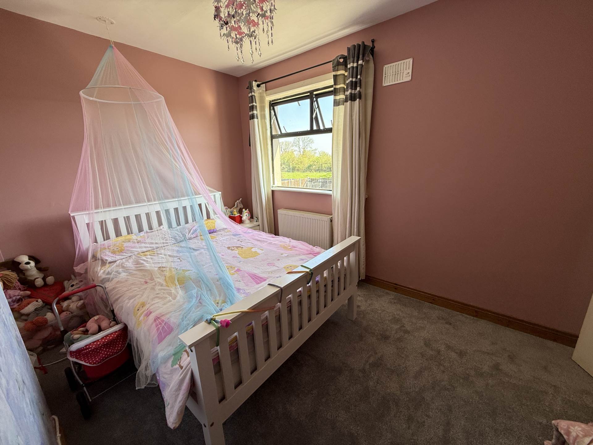 10 St Joseph`s Park, Dromcollogher, Co Limerick, P56 DH30  10 St Joseph`s Park, Dromcollogher, Co Limerick, P56 DH30