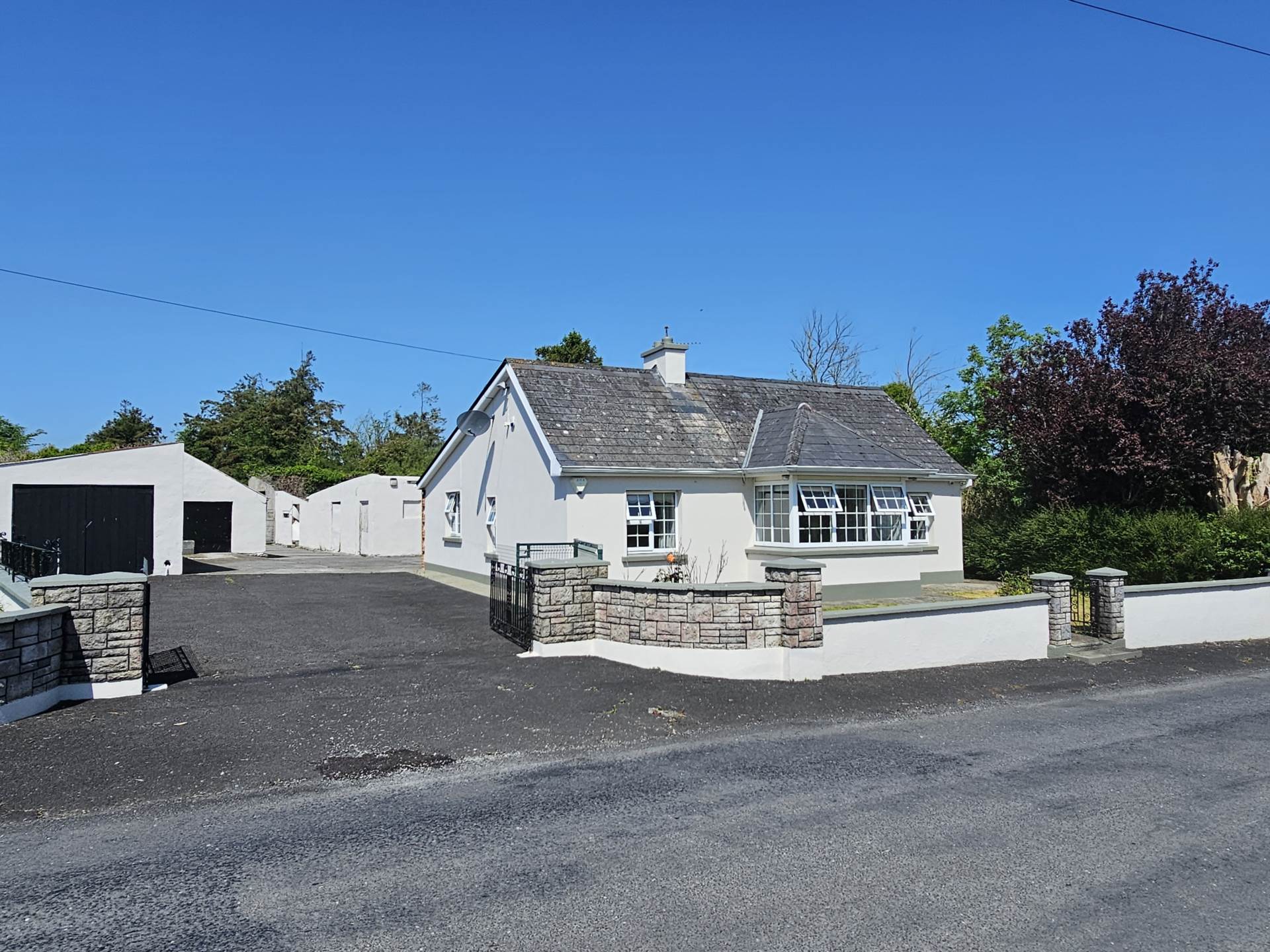 Ballinena, Newcastle West, V42 F573