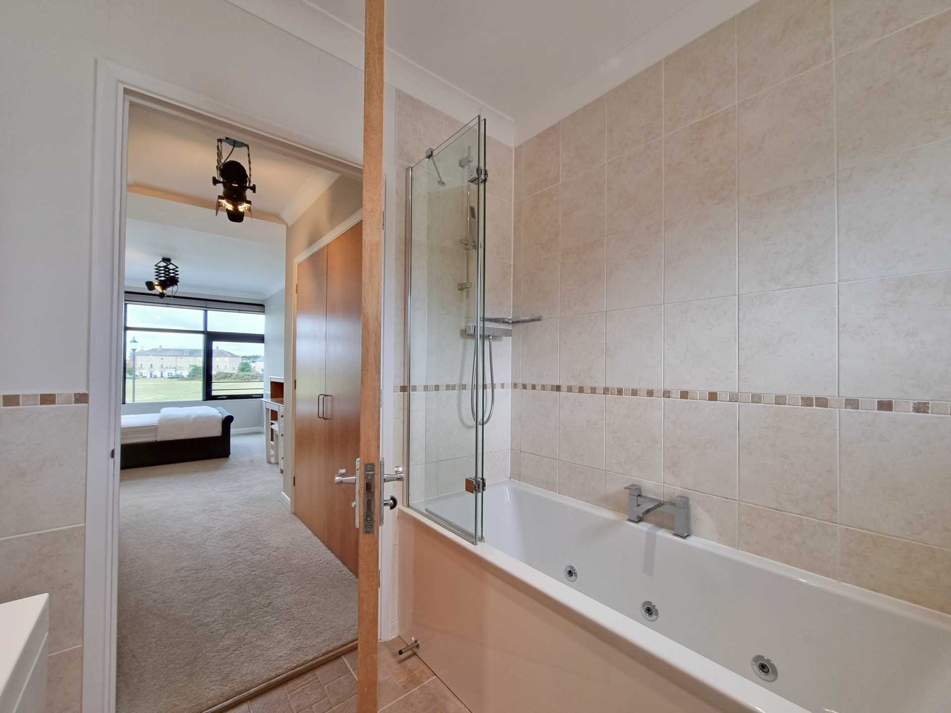 Witney Close, Ipswich, Image 26