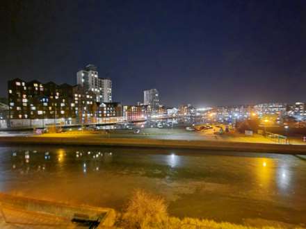 Zephyr Court, Stoke Quay, Image 10