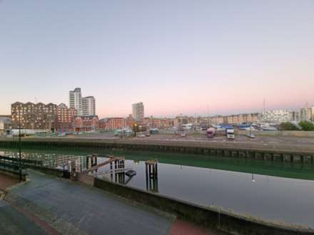 Zephyr Court, Stoke Quay, Image 2