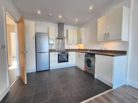 Zephyr Court, Stoke Quay, Image 4