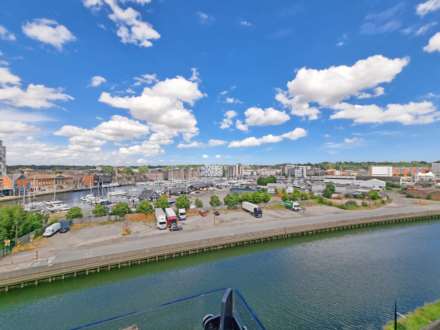 Zephyr Court, Stoke Quay, Image 12