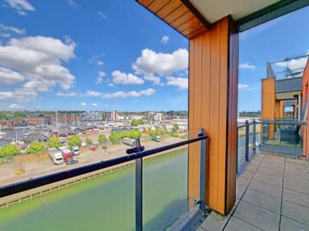 Zephyr Court, Stoke Quay, Image 14