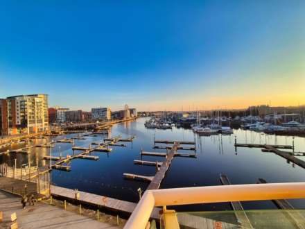 Property For Rent Neptune Square, Ipswich