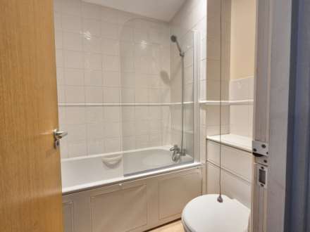 Neptune Square, Ipswich, Image 16