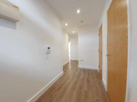 Zephyr Court, Image 11